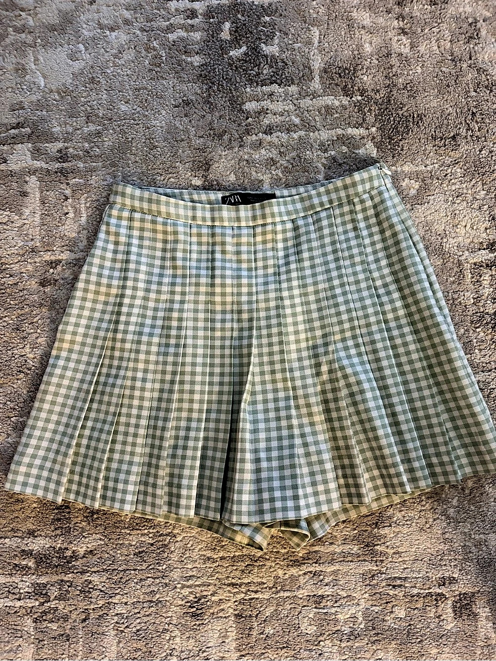 Zara Gingham High-Waist Skort in Green & White